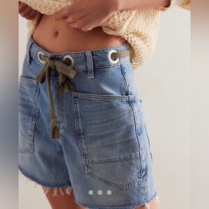 We The Free Moxie Barrel Shorts 27